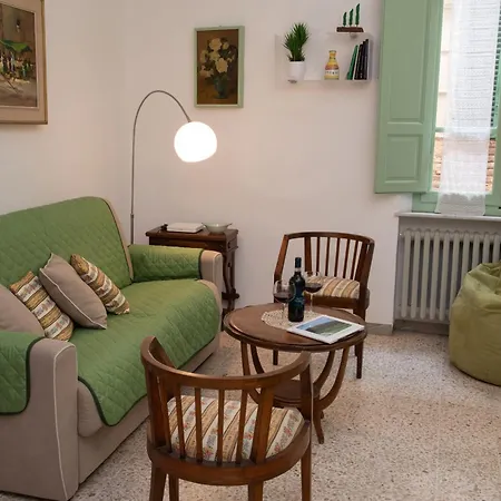 Casa Di Lara - Nel Cuore Della Citta Apartment *