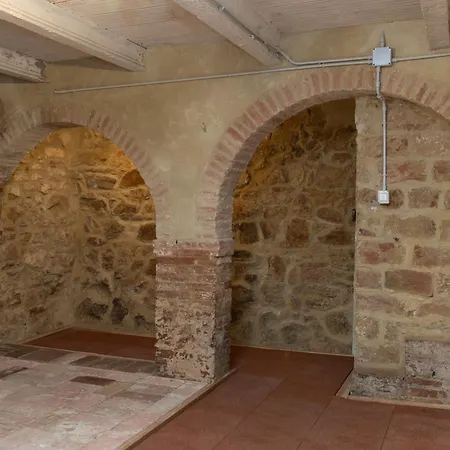 Casa Di Lara - Nel Cuore Della Citta Montepulciano Stazione